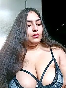 xandra252 online show from April 23, 2026, 3:02 pm