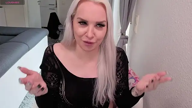 MIA-XXX online show from May 20, 2026, 7:05 am