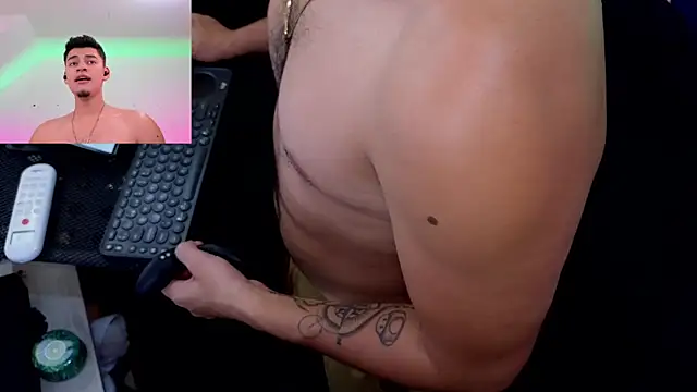 Snapshot of VikoHands chatting on September 25, 2025, 11:00 pm VikoHands online show from September 25, 2025, 11:00 pm