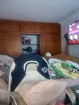 Snapshot of Daddys_girl1 chatting on October 9, 2025, 4:13 am Daddys girl1 online show from October 9, 2025, 4:13 am