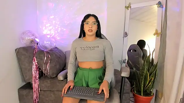 Snapshot of kirasofia chatting on September 23, 2025, 6:31 am kirasofia online show from September 23, 2025, 6:31 am