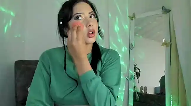Snapshot of kirasofia chatting on January 17, 2025, 5:21 am kirasofia online show from January 17, 2025, 5:21 am