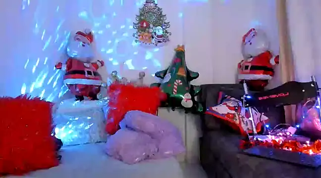Snapshot of kirasofia chatting on December 13, 2024, 4:11 am kirasofia online show from December 13, 2024, 4:11 am