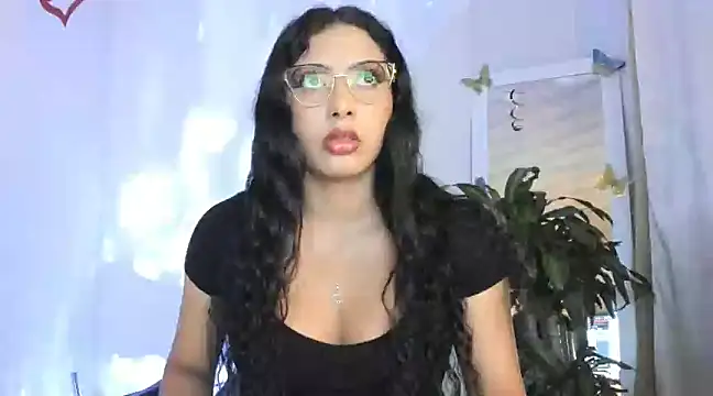 Snapshot of kirasofia chatting on February 25, 2025, 3:52 am kirasofia online show from February 25, 2025, 3:52 am