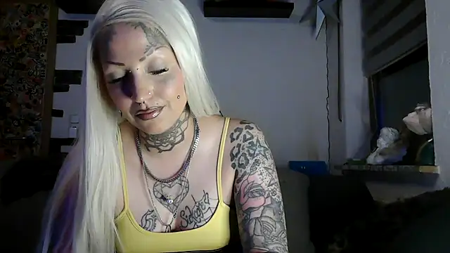 Snapshot of RoxxyInk chatting on May 9, 2026, 12:03 am RoxxyInk online show from May 9, 2026, 12:03 am
