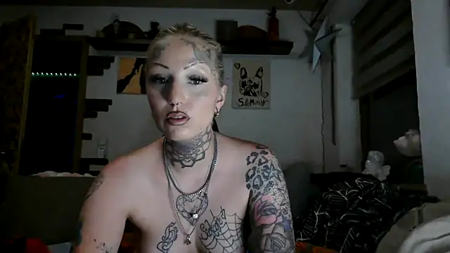Snapshot of RoxxyInk chatting on May 30, 2026, 12:50 am RoxxyInk online show from May 30, 2026, 12:50 am