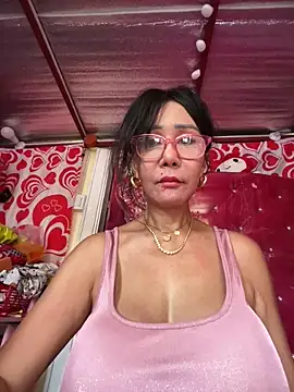 Snapshot of sweetieme chatting on June 6, 2026, 2:06 am sweetieme online show from June 6, 2026, 2:06 am