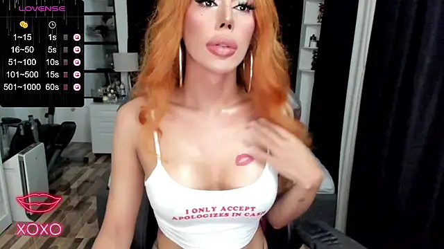 Snapshot of Forever_MissCandace chatting on October 20, 2025, 2:35 am Forever MissCandace online show from October 20, 2025, 2:35 am