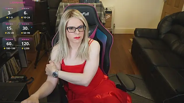 Snapshot of KelseyCobalt chatting on October 8, 2025, 8:31 pm KelseyCobalt online show from October 8, 2025, 8:31 pm