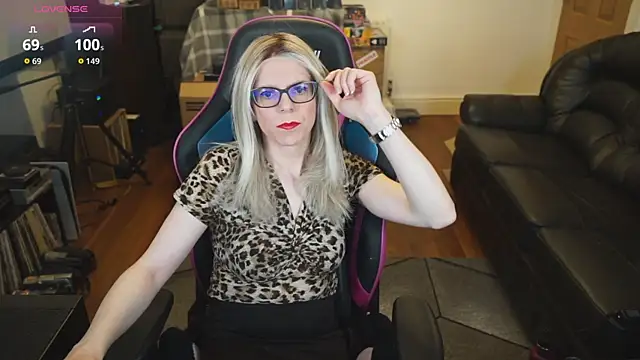 Snapshot of KelseyCobalt chatting on November 15, 2025, 9:08 pm KelseyCobalt online show from November 15, 2025, 9:08 pm