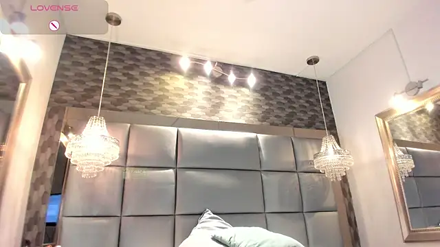 Snapshot of LADY_HELLEN chatting on July 14, 2026, 7:20 pm LADY HELLEN online show from July 14, 2026, 7:20 pm