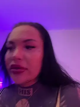 Snapshot of _MelinaCurves_ chatting on October 29, 2025, 9:36 pm MelinaCurves online show from October 29, 2025, 9:36 pm