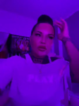  MelinaCurves  online show from May 22, 2026, 11:36 pm