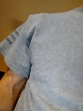 Biknight online show from November 8, 2025, 10:24 pm