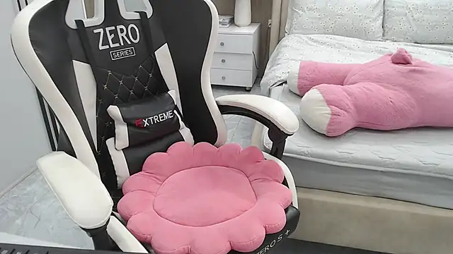 Snapshot of Hanako_love chatting on November 8, 2025, 3:37 pm Hanako love online show from November 8, 2025, 3:37 pm