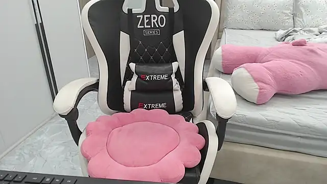 Snapshot of Hanako_love chatting on November 5, 2025, 3:48 pm Hanako love online show from November 5, 2025, 3:48 pm