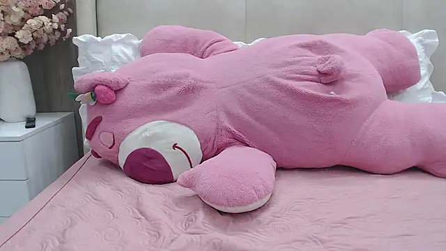 Snapshot of Hanako_love chatting on October 7, 2025, 3:35 pm Hanako love online show from October 7, 2025, 3:35 pm