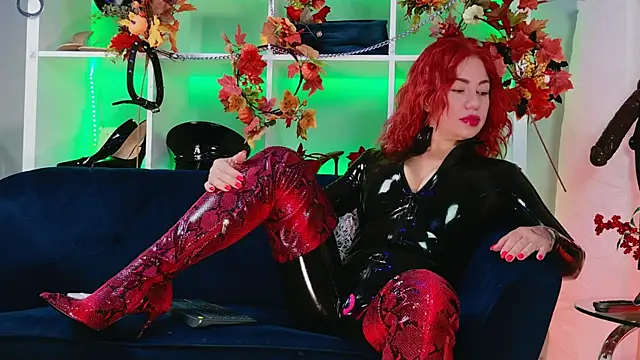 Snapshot of Ella__Kross chatting on September 25, 2025, 4:07 am Ella Kross online show from September 25, 2025, 4:07 am