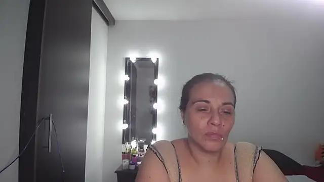zoe hotxxx online show from March 9, 2025, 12:10 am
