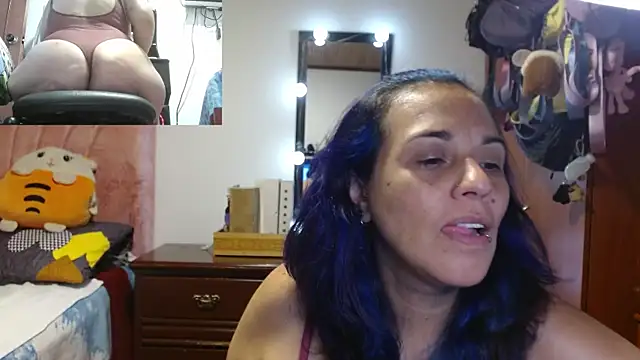 Snapshot of zoe_hotxxx chatting on July 2, 2026, 2:12 pm zoe hotxxx online show from July 2, 2026, 2:12 pm