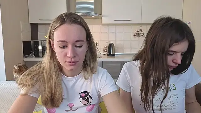 Snapshot of Naughty_Alice chatting on October 10, 2025, 6:14 am Naughty Alice online show from October 10, 2025, 6:14 am