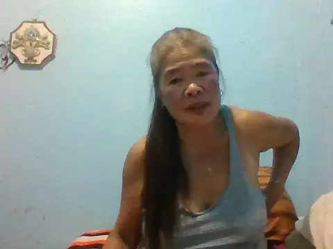 Snapshot of sexylizzy4u chatting on August 4, 2026, 6:23 pm sexylizzy4u online show from August 4, 2026, 6:23 pm
