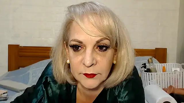 Snapshot of awild_kitten chatting on March 20, 2026, 9:43 am awild kitten online show from March 20, 2026, 9:43 am