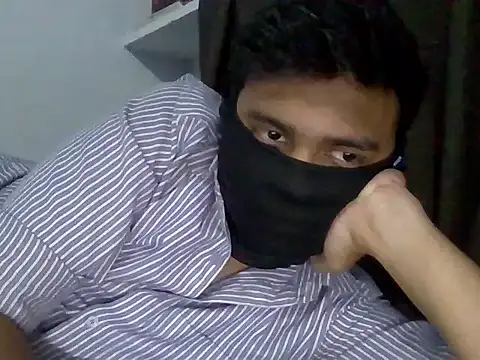 introvert7 online show from April 22, 2026, 5:25 am