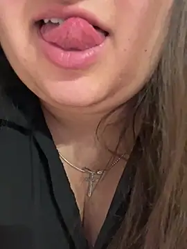 Snapshot of Jane_BBW chatting on July 22, 2026, 12:23 am Jane BBW online show from July 22, 2026, 12:23 am