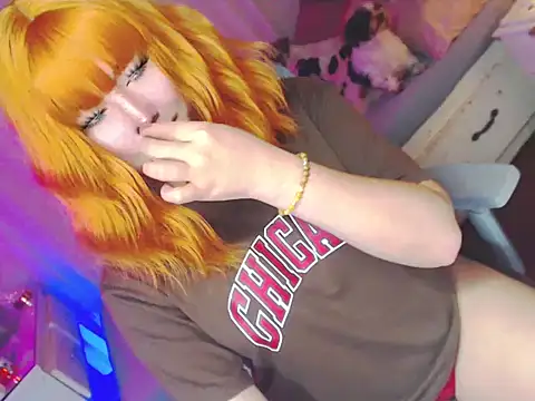 HOTnWILDalice online show from April 29, 2026, 2:38 am