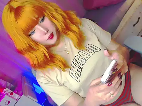 HOTnWILDalice online show from April 24, 2026, 3:08 am