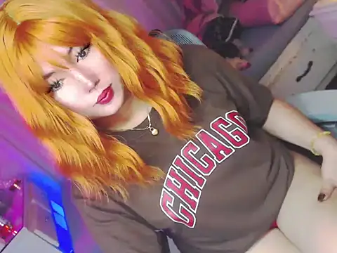 HOTnWILDalice online show from April 30, 2026, 3:46 am
