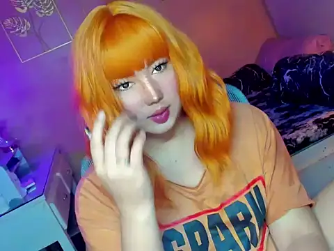 HOTnWILDalice online show from December 2, 2025, 2:34 am