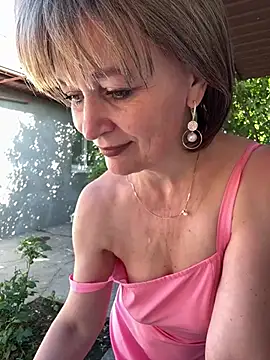 Snapshot of Melljoy chatting on July 13, 2026, 5:40 am Melljoy online show from July 13, 2026, 5:40 am