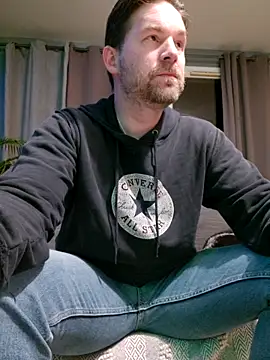 tom sauwer online show from November 8, 2025, 9:07 pm