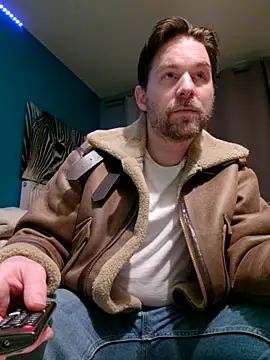 tom sauwer online show from November 12, 2025, 12:48 am