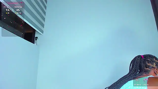 Sofi Smiley online show from February 25, 2026, 1:06 am