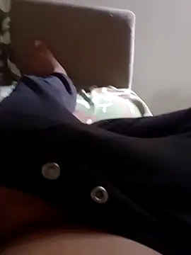 Snapshot of garoto1997 chatting on October 31, 2025, 4:58 pm garoto1997 online show from October 31, 2025, 4:58 pm