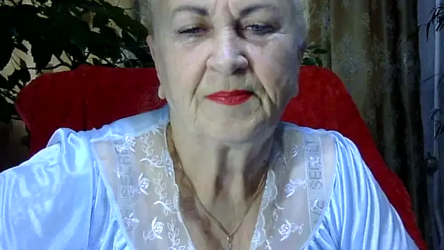 Snapshot of Emma52610 chatting on November 19, 2025, 7:08 am Emma52610 online show from November 19, 2025, 7:08 am