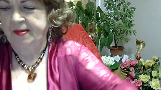 Emma52610 online show from May 9, 2026, 5:33 am