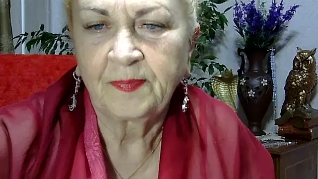 Snapshot of Emma52610 chatting on March 16, 2025, 6:01 pm Emma52610 online show from March 16, 2025, 6:01 pm