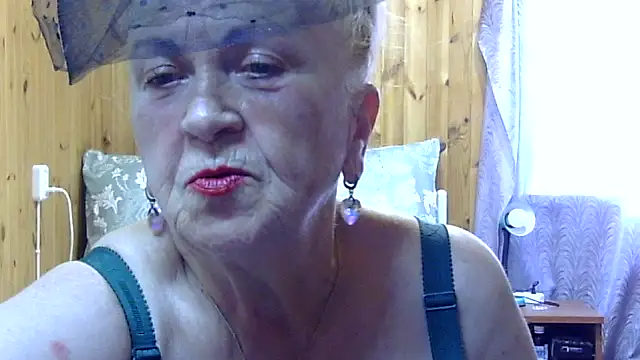 Snapshot of Emma52610 chatting on September 11, 2025, 7:30 am Emma52610 online show from September 11, 2025, 7:30 am