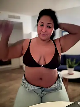 Snapshot of DannaaMeliza chatting on September 25, 2025, 9:21 pm DannaaMeliza online show from September 25, 2025, 9:21 pm