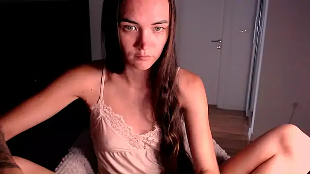 Snapshot of EvelynGG chatting on July 22, 2026, 10:06 am EvelynGG online show from July 22, 2026, 10:06 am