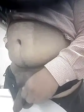 Snapshot of FatCockBoySL chatting on December 19, 2024, 12:34 pm FatCockBoySL online show from December 19, 2024, 12:34 pm