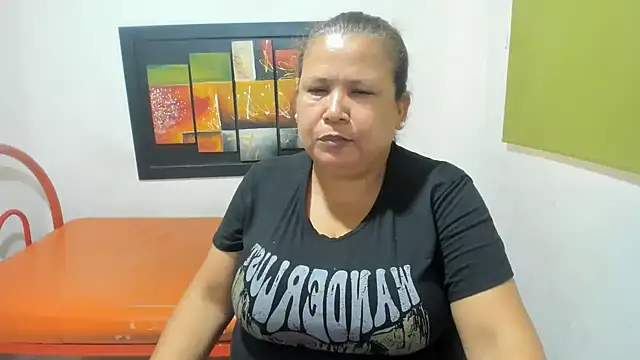beckyummys online show from February 21, 2025, 1:22 pm