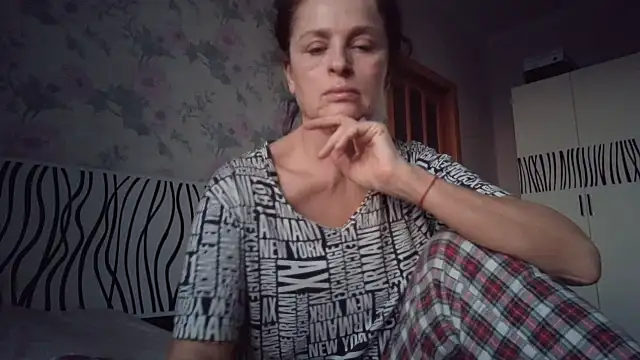 LindaStarS online show from January 12, 2026, 2:46 pm