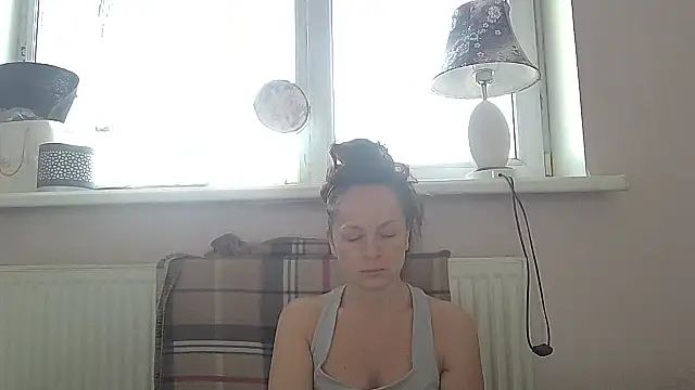 Snapshot of LindaStarS chatting on March 15, 2026, 6:31 am LindaStarS online show from March 15, 2026, 6:31 am