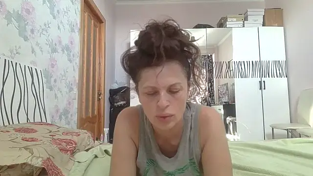 Snapshot of LindaStarS chatting on June 5, 2026, 2:12 pm LindaStarS online show from June 5, 2026, 2:12 pm