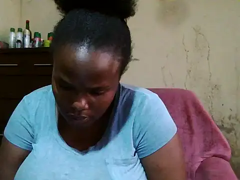 Snapshot of sexybigboobz chatting on June 5, 2026, 1:06 pm sexybigboobz online show from June 5, 2026, 1:06 pm